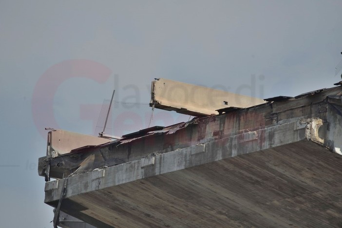 Priorità ai lavoratori del territorio nella ricostruzione di ponte Morandi: la richiesta dei sindacati liguri Priorità ai lavoratori del territorio nella ricostruzione di ponte Morandi: la richiesta dei sindacati liguri