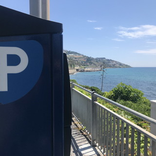 Sanremo: pass parcheggio per i dipendenti delle spiagge in strada Tre Ponti, smentita dell'Amministrazione
