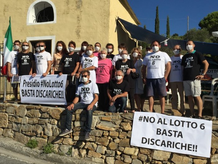 Presidio #NoLotto6: residenti esasperati per rumori e miasmi. M5S: "Dell’indagine epidemiologica non si sa più nulla"