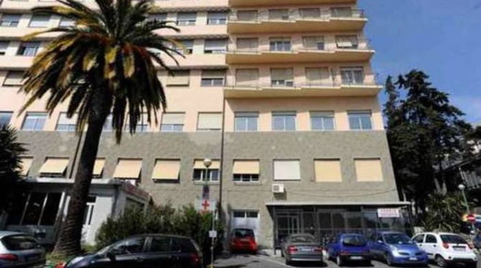 Nordafricano sputa contro sanitari e Carabinieri al pronto soccorso di Imperia: Piana "E' ora di dire basta al buonismo" Nordafricano sputa contro sanitari e Carabinieri al pronto soccorso di Imperia: Piana "E' ora di dire basta al buonismo"