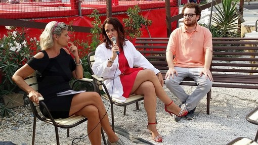 Imperia: presentato ieri pomeriggio al Tapas di Imperia il libro di Francesco Basso ‘New York Inferno’ (Foto) Imperia: presentato ieri pomeriggio al Tapas di Imperia il libro di Francesco Basso ‘New York Inferno’ (Foto)