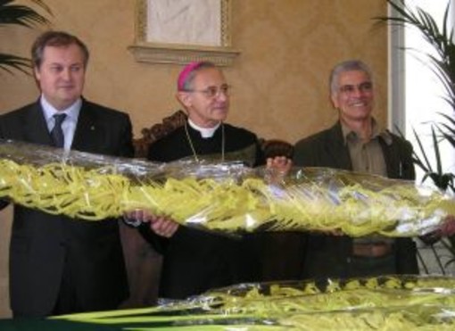 Ventimiglia: domenica prossima per la domenica delle palme l'appuntamento 'Colori di Primavera' Ventimiglia: domenica prossima per la domenica delle palme l'appuntamento 'Colori di Primavera'