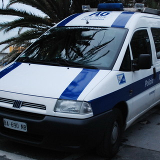 Sanremo: malumore tra gli agenti della Municipale, la Uil "Forte perplessità sulla firma del nostro delegato. E' stato strumentalizzato" Sanremo: malumore tra gli agenti della Municipale, la Uil "Forte perplessità sulla firma del nostro delegato. E' stato strumentalizzato"