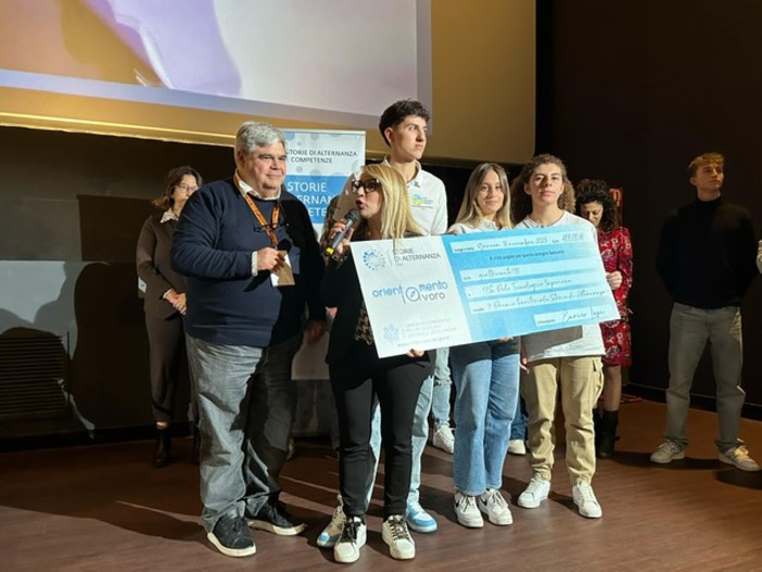 La premiazione del Polo Tecnologico Imperiese La premiazione del Polo Tecnologico Imperiese