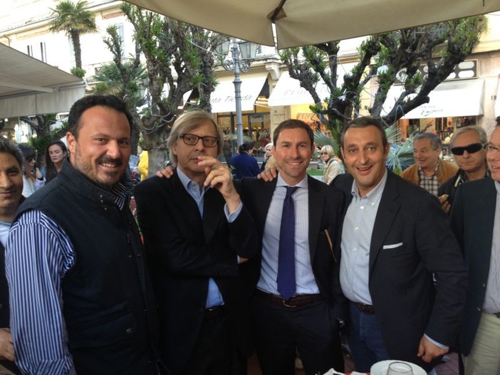 Bordighera: ieri, intensa giornata del candidato sindaco Patrick Novembre assieme a Vittorio Sgarbi