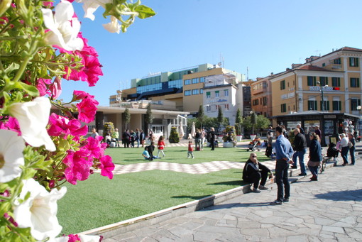 Piazza Colombo Piazza Colombo