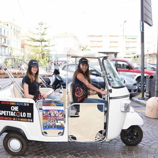 Sanremo: per promuovere le serate finali del concorso 'Ariston Comic Selfie 2018', un'Apecar in giro per la città
