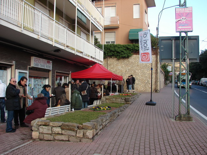 Ospedaletti: inaugurato ieri il punto vendita 'Fiori di Sanremo - Bellezza assoluta' Ospedaletti: inaugurato ieri il punto vendita 'Fiori di Sanremo - Bellezza assoluta'