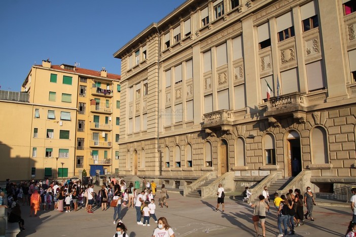 Sanremo, affidati i lavori di manutenzione per la scuola di via Volta e la palestra di via Panizzi: intervento da 67mila euro Sanremo, affidati i lavori di manutenzione per la scuola di via Volta e la palestra di via Panizzi: intervento da 67mila euro