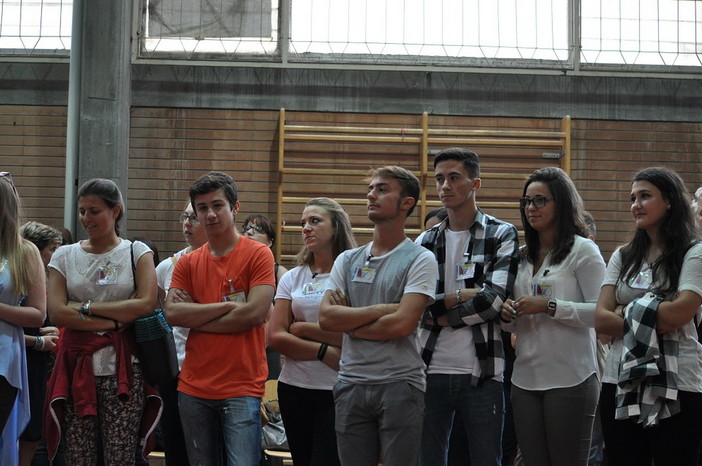 Sanremo: al via ieri l'anno scolastico 2016-2017 al Liceo 'Cassini', aspettative, emozioni e matricole nell'articolo degli alunni