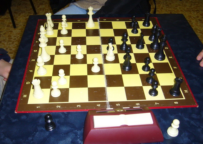 Gioco di strategia, torneo di scacchi a Camporosso (Foto)