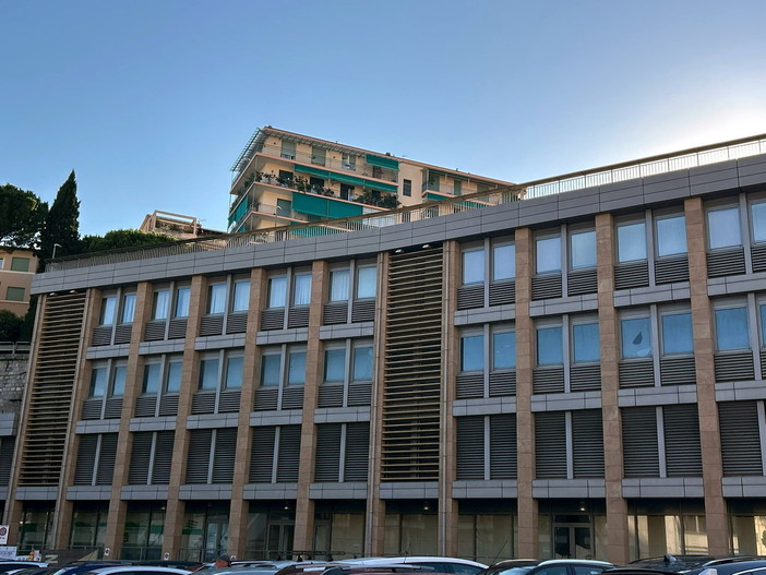 Sanremo, nuova sede della Polizia Locale in via Agosti: 100mila euro per portare la fibra ottica negli uffici e potenziare i collegamenti Sanremo, nuova sede della Polizia Locale in via Agosti: 100mila euro per portare la fibra ottica negli uffici e potenziare i collegamenti