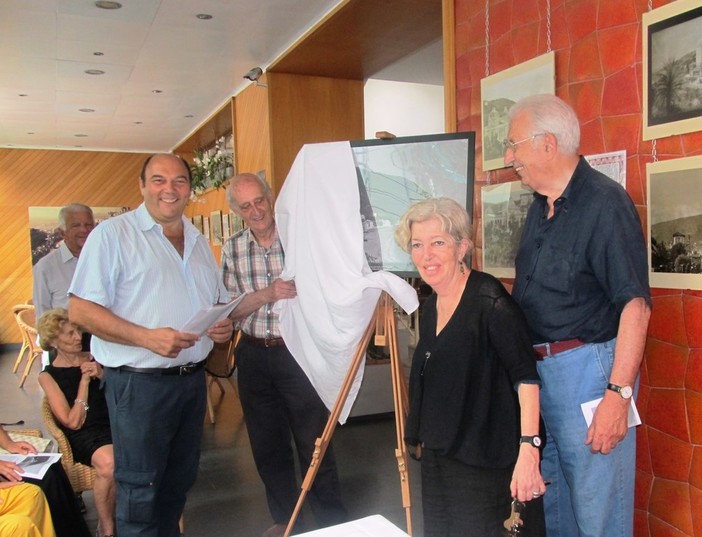 Presentata ieri la prima foto della città di Ospedaletti: il Sindaco Eraldo Crespi presente alla cerimonia Presentata ieri la prima foto della città di Ospedaletti: il Sindaco Eraldo Crespi presente alla cerimonia