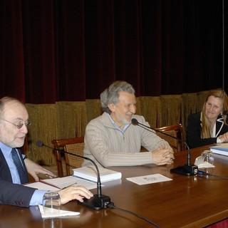 Sanremo: grande successo per l'incontro con Piergiorgio Odifreddi ospite ai Martedì Letterari Sanremo: grande successo per l'incontro con Piergiorgio Odifreddi ospite ai Martedì Letterari