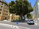 Sanremo, bilico con le travi per il parcheggio di piazza Eroi sbaglia strada e resta incastrato in via Nuvoloni Sanremo, bilico con le travi per il parcheggio di piazza Eroi sbaglia strada e resta incastrato in via Nuvoloni