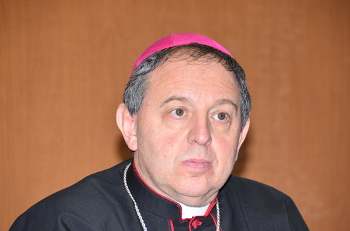 Vallecrosia: il Vescovo Suetta "20 migranti sono già in Seminario, altri 100 potremmo ospitarli da domani"