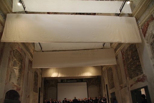 I nuovi pannelli all'interno della ex chiesa di Santa Brigida I nuovi pannelli all'interno della ex chiesa di Santa Brigida