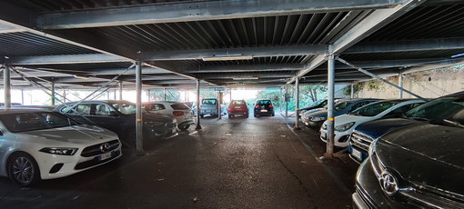 Sanremo: la proposta di alcuni lettori "Una navetta dal centro verso l'ospedale per il problema parcheggi"