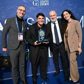 Sal Da Vinci premiato a Casa Sanremo: il Soundies Award celebra il videoclip di “Per sempre sì” Sal Da Vinci premiato a Casa Sanremo: il Soundies Award celebra il videoclip di “Per sempre sì”