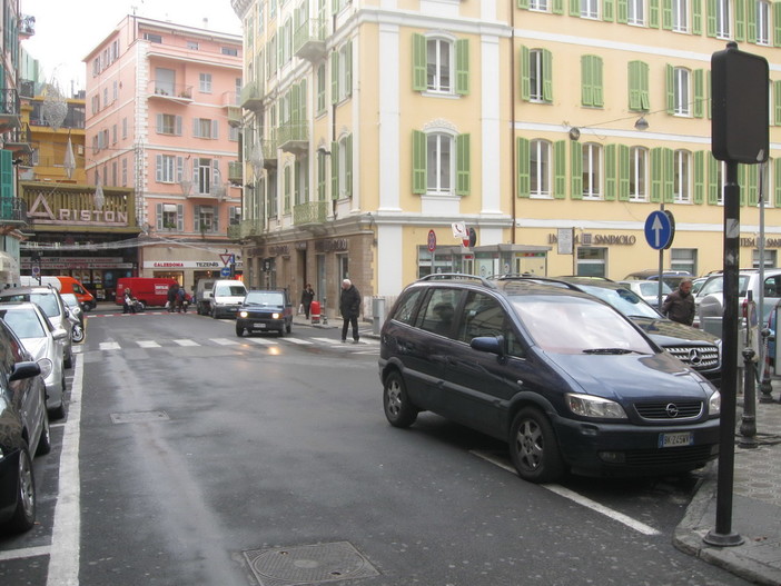 Sanremo: vietato l'ingresso in alcuni parcheggi, un lettore risponde al 'Rompiballe' Sanremo: vietato l'ingresso in alcuni parcheggi, un lettore risponde al 'Rompiballe'