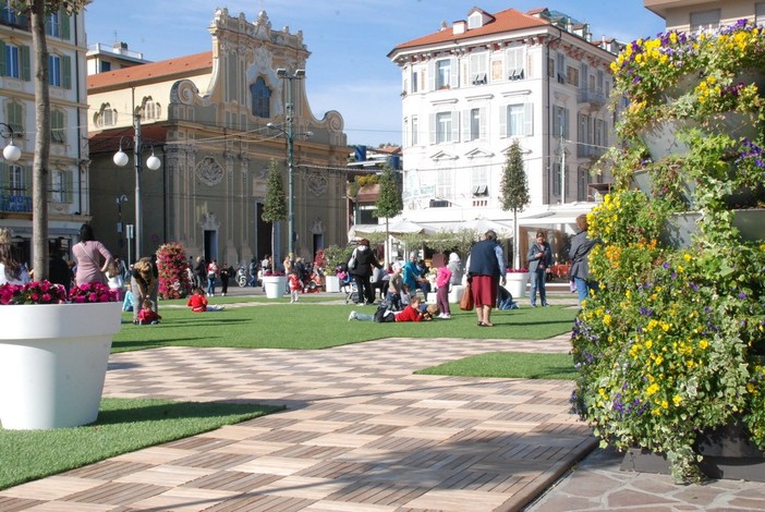 Piazza Colombo Piazza Colombo