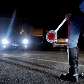 Sanremo: serie di controlli della Polizia Stradale nel weekend, ritirate due patenti ad automobilisti ubriachi