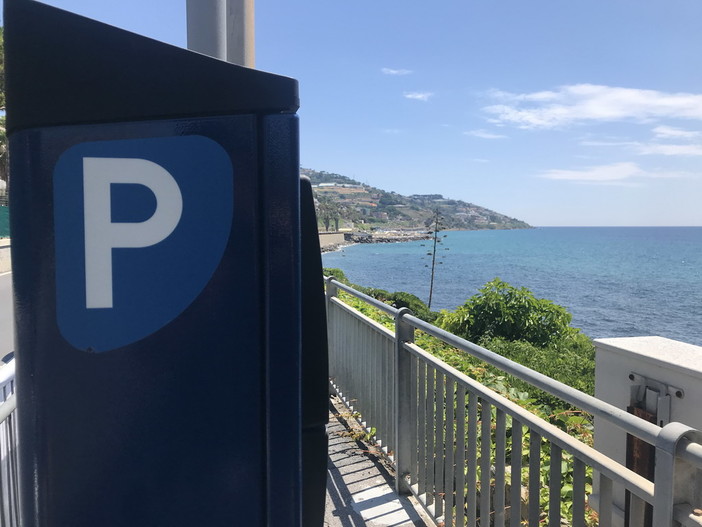 Sanremo: tornano attivi i parcometri dei Tre ponti, quest'anno con una nuova gestione Sanremo: tornano attivi i parcometri dei Tre ponti, quest'anno con una nuova gestione