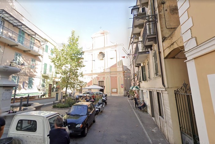 Piazza San Sebastiano a Coldirodi Piazza San Sebastiano a Coldirodi