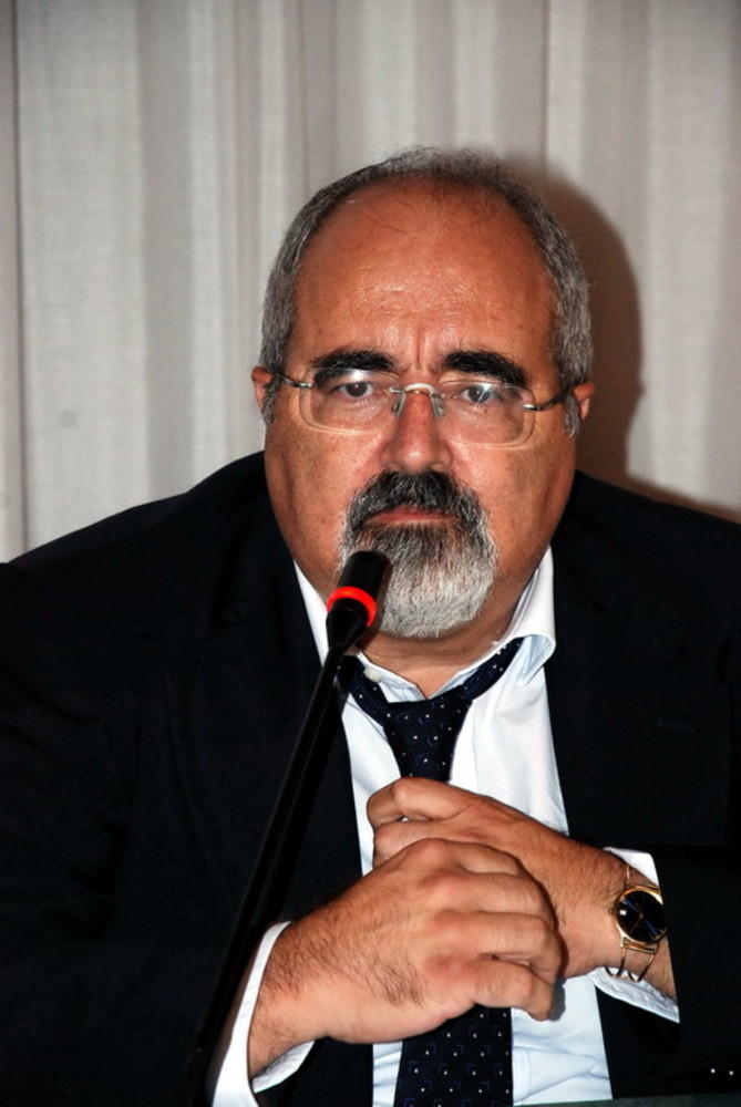 In Prefettura a Genova, con Carabinieri, Corpo Forestale, Camera di Commercio: regioni, frodi alimentari, liguria firma intesa su controlli qualità In Prefettura a Genova, con Carabinieri, Corpo Forestale, Camera di Commercio: regioni, frodi alimentari, liguria firma intesa su controlli qualità