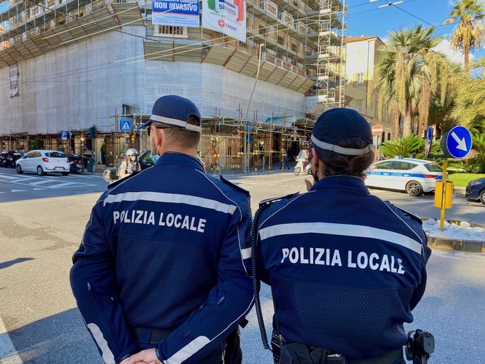 Sanremo potenzia la squadra della Polizia Locale: cinque agenti a tempo indeterminato e 13 stagionali in arrivo