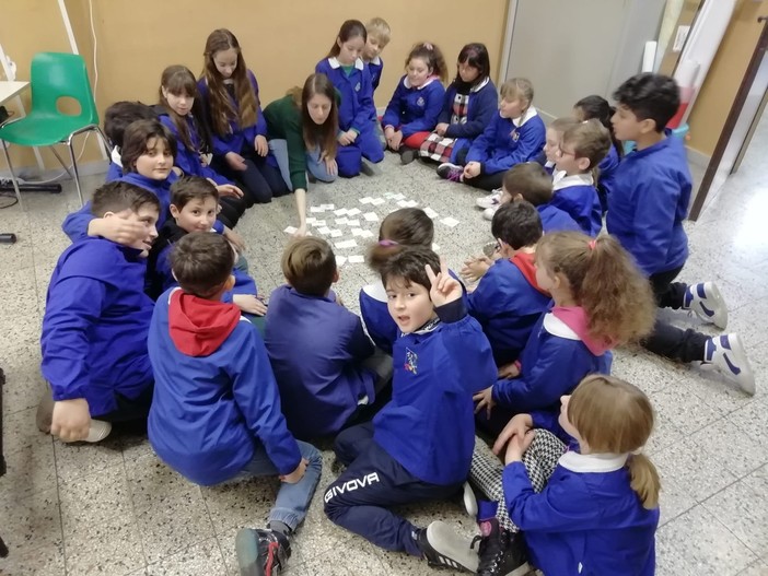 Sanremo: alla scuola Rubino 'Una zampa in famiglia 3. Con Zampa a lezione di One Health' (Foto) Sanremo: alla scuola Rubino 'Una zampa in famiglia 3. Con Zampa a lezione di One Health' (Foto)