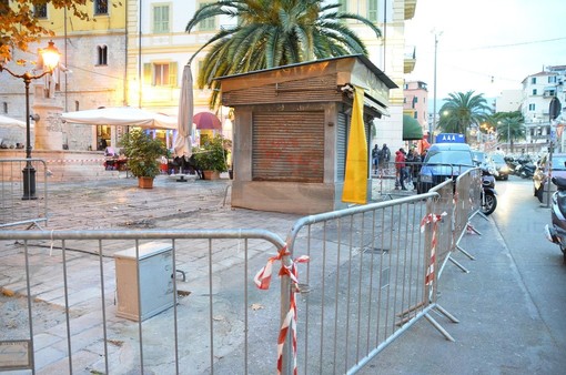 Sanremo: rimozione dei chioschi in piazza Eroi, un lettore interviene per ringraziare il Sindaco Sanremo: rimozione dei chioschi in piazza Eroi, un lettore interviene per ringraziare il Sindaco