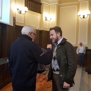 Il Presidente del Consiglio regionale Piana alla presentazione di ‘Racconti davanti al focolare’