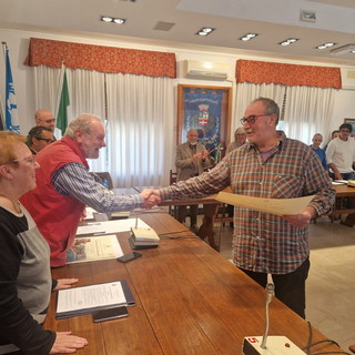 Ospedaletti: due storici commercianti e due società sportive premiati dall'Amministrazione comunale Ospedaletti: due storici commercianti e due società sportive premiati dall'Amministrazione comunale