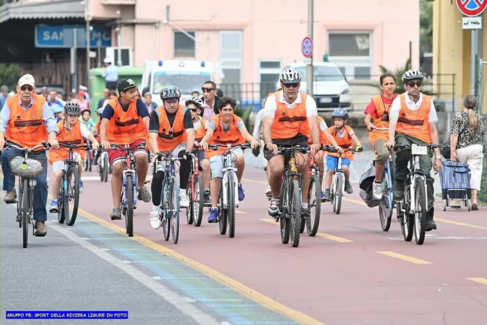 Sanremo: questa mattina la 9a edizione della 'Pedalata in sicurezza', stamattina un successo. Le più belle foto di Fabio Pavan