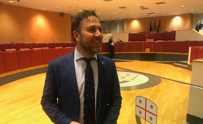 L'imperiese Alessandro Piana (Lega) è stato eletto nuovo Presidente del Consiglio regionale L'imperiese Alessandro Piana (Lega) è stato eletto nuovo Presidente del Consiglio regionale