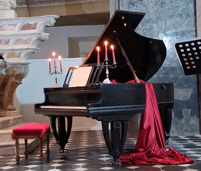 Domenica prossima concerto lirico benefico a Ventimiglia Alta per il restauro di un pianoforte storico