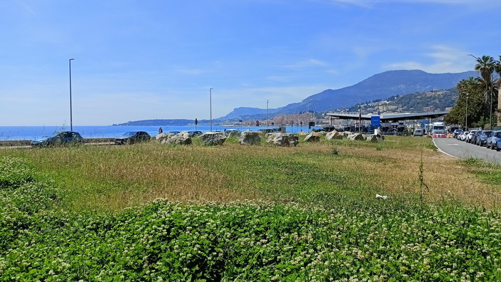 Ventimiglia, il sindaco sui lavori a Ponte San Ludovico: “Chiusura dell’Aurelia a Latte necessaria per la messa in sicurezza delle gallerie” Ventimiglia, il sindaco sui lavori a Ponte San Ludovico: “Chiusura dell’Aurelia a Latte necessaria per la messa in sicurezza delle gallerie”