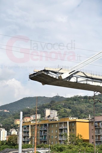 “43 note per il Ponte Morandi”: dalla città di Sanremo l’appello di solidarietà rivolto a cantanti, conduttori ed artisti