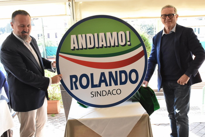 ‘Aperipoint con fave e salame’: oggi l’inaugurazione del point del movimento civico di centrodestra ‘Andiamo!’ ‘Aperipoint con fave e salame’: oggi l’inaugurazione del point del movimento civico di centrodestra ‘Andiamo!’