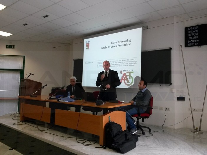 Imperia: presentato questa mattina il 'Bio Digestore' per lo smaltimento dei rifiuti in provincia Imperia: presentato questa mattina il 'Bio Digestore' per lo smaltimento dei rifiuti in provincia