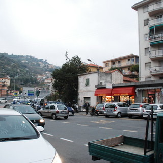 Sanremo: incontro tra il Comune e la Riviera Trasporti per l'inversione del senso di marcia in via Galilei