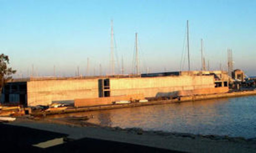 Sanremo: opere a terra di Portosole, lettore "Il Sindaco può fare pressioni per terminarle?"