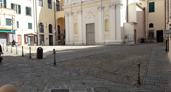 Sanremo, entrano in vigore le nuove regole per piazza Cassini e piazza Nota: varchi elettronici e accessi limitati Sanremo, entrano in vigore le nuove regole per piazza Cassini e piazza Nota: varchi elettronici e accessi limitati