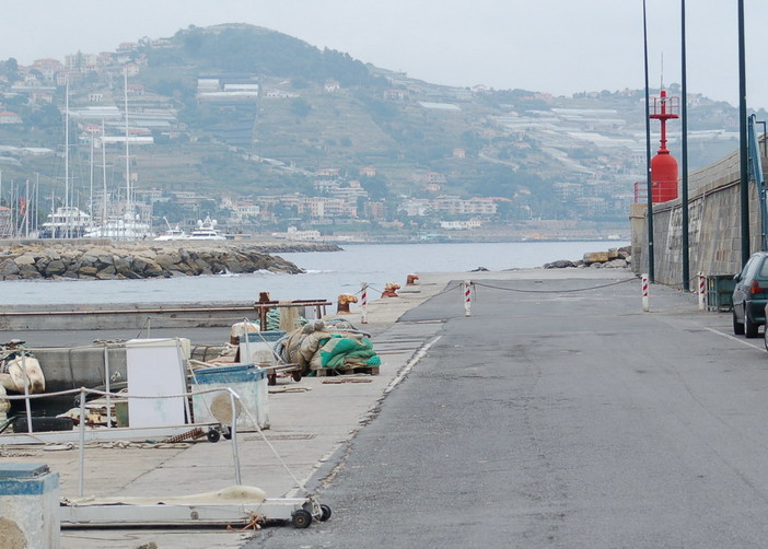 Sanremo: balaustra al porto vecchio, una lettrice auspica la sua effettiva realizzazione
