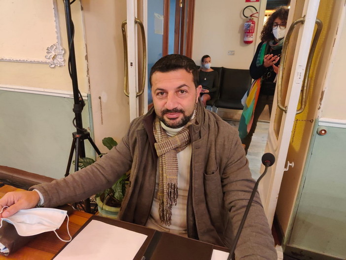 Vallecrosia, Comune e cittadini più vicini con la nuova app. Biasi: "Permette di restare contatto permanente con l'amministrazione"