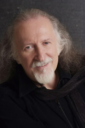 Piero Cassano premiato al Press Golden Gala 2026: al maestro dei Matia Bazar il “DietroLeQuinte” durante la settimana del Festival Piero Cassano premiato al Press Golden Gala 2026: al maestro dei Matia Bazar il “DietroLeQuinte” durante la settimana del Festival