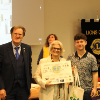Sesta edizione del Premio Letterario Lions: il 'Fermi-Polo-Montale' tre volte sul podio con il plesso di Bordighera
