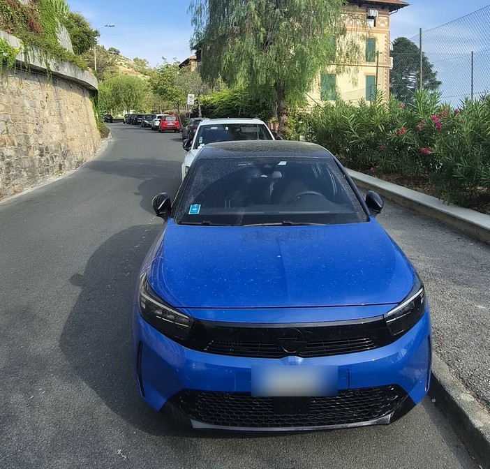 Contravvenzioni in via dei Pepi, la replica di un residente: "Il divieto vale solo per il lavaggio strade"