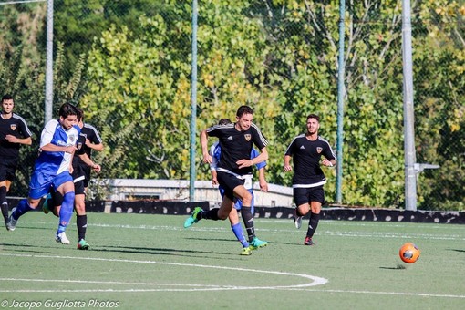 Paolo Lamberti, attaccante dell'Ospedaletti Paolo Lamberti, attaccante dell'Ospedaletti